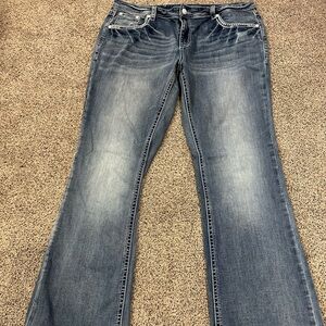 Size 34 Grace in LA boot cut jeans!!